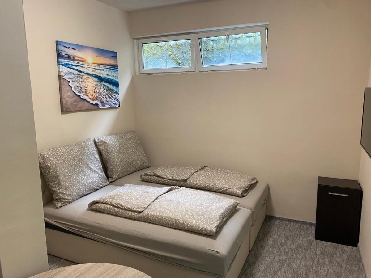 Kinizsi Udvar Apartmanhaz Balatonboglár Exterior photo