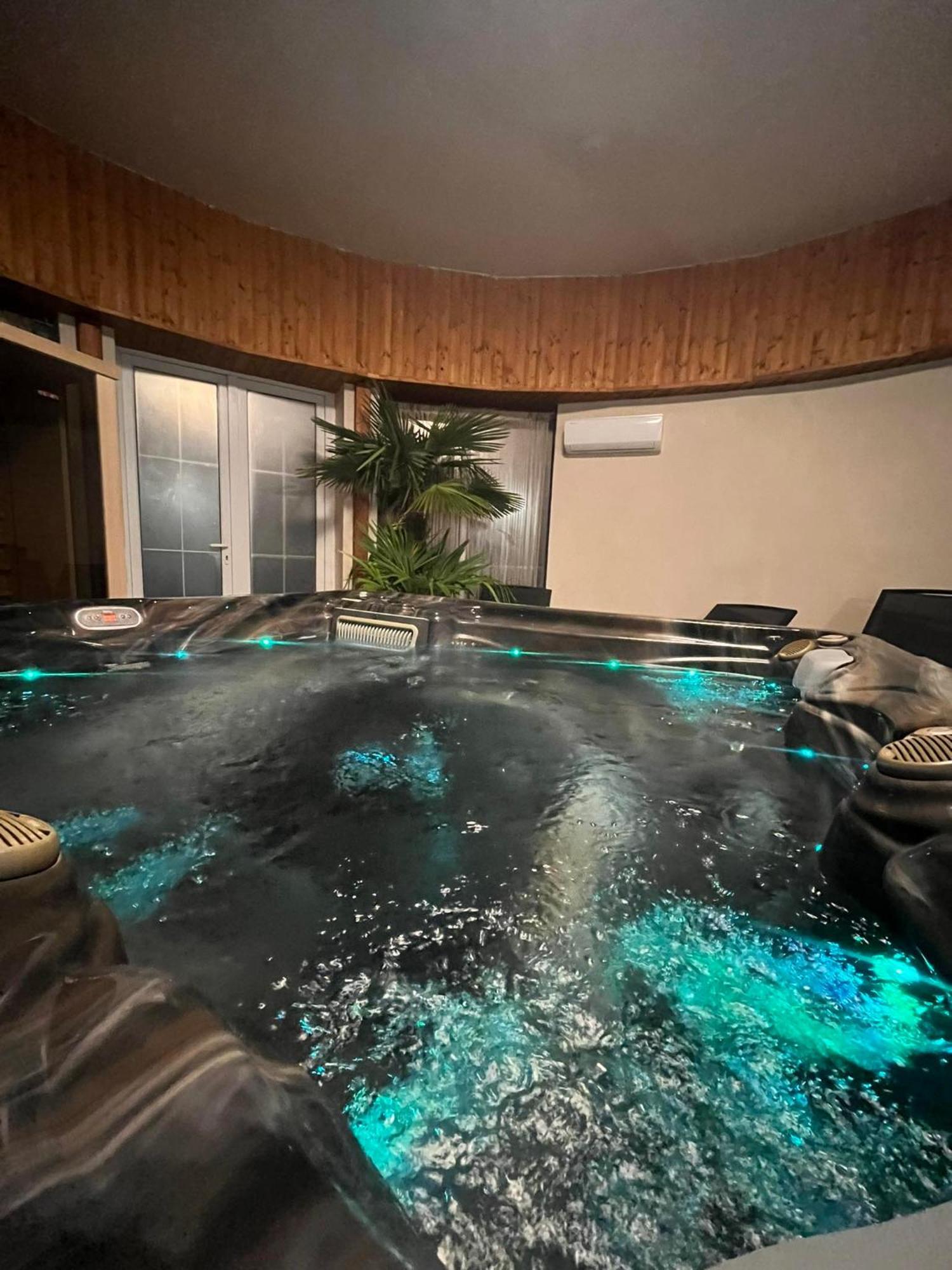 Kinizsi Udvar Apartmanhaz Balatonboglár Exterior photo